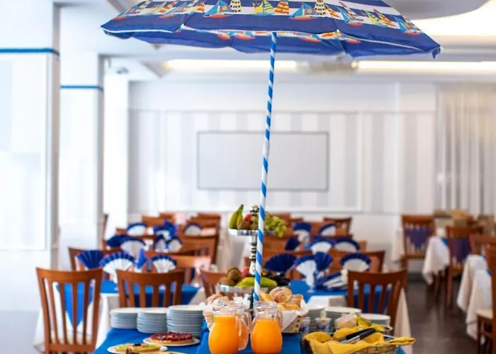 Otel Holland 3*