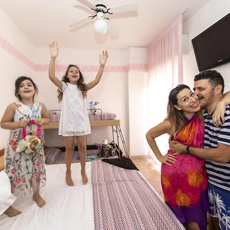 ホテル Holland リミニ