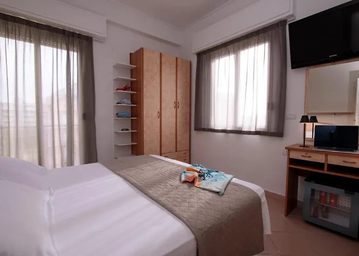 Holland 3* רימיני