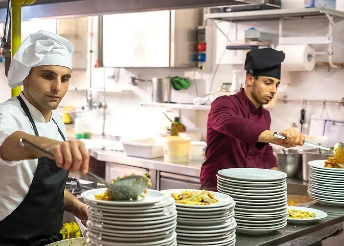 Holland מלון רימיני